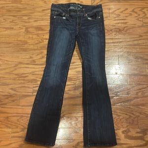 Dark blue American eagle size 8 long jeans. Stretch!